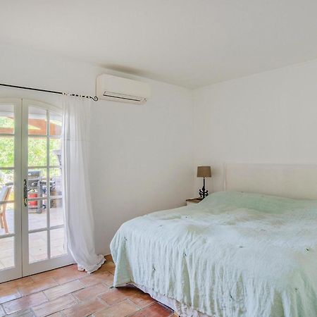 6 Bedroom Pet Friendly Home In Carces Экстерьер фото
