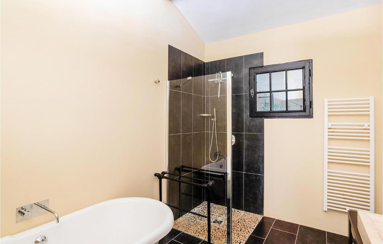 6 Bedroom Pet Friendly Home In Carces Экстерьер фото